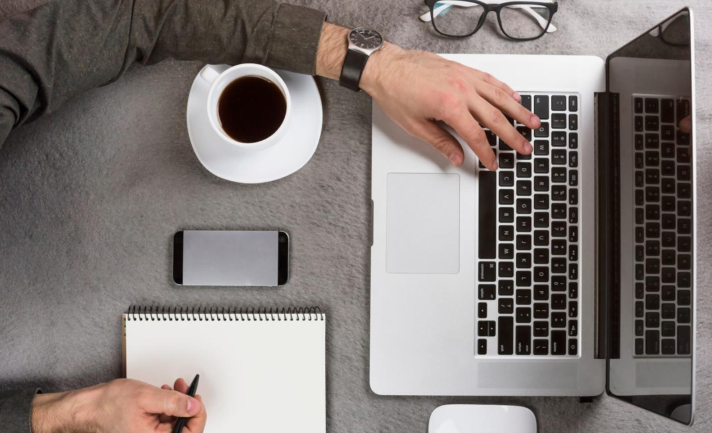 Formation en évaluation financière avec outils d'analyse moderne